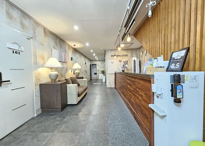 Peanut Hostel