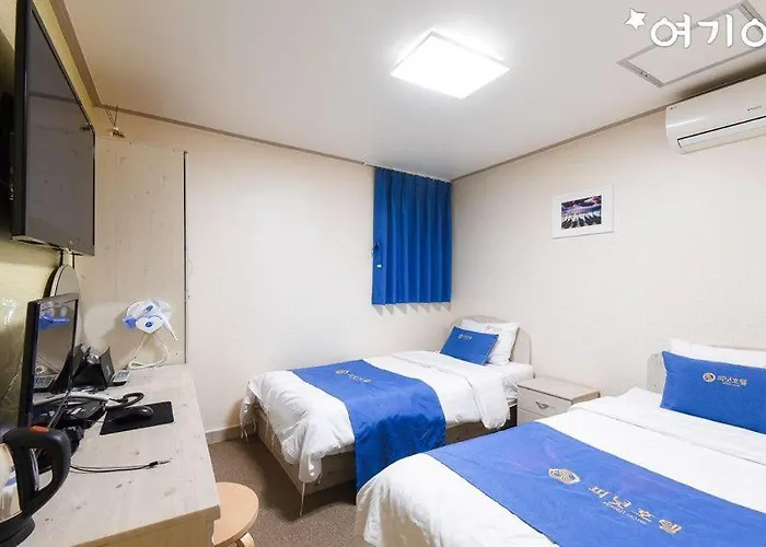 Peanut Hostel